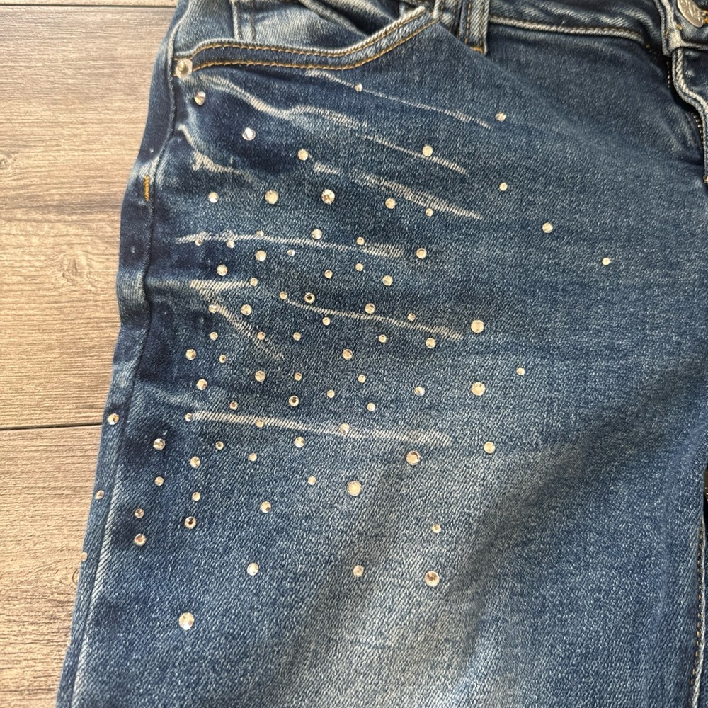 Women’s Outcast Jeans With Rhinestones And Bleach Detail Size M Frayed Hem - Picture 6 of 15